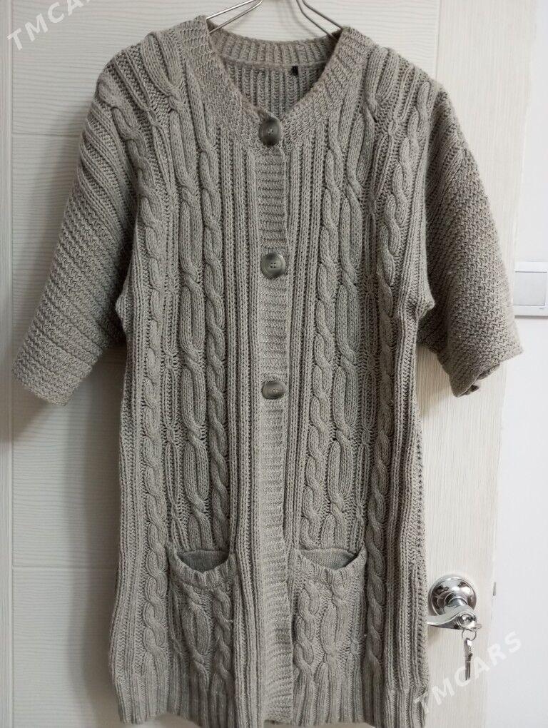 Свитер б/у раз. 46 - Ашхабад - img 2