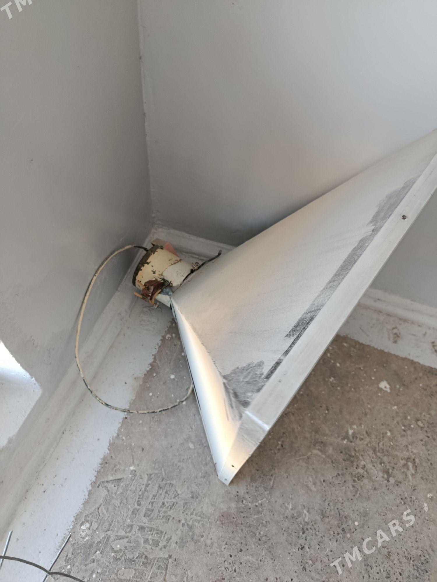 Вытяжка с мотором - Туркменабат - img 1