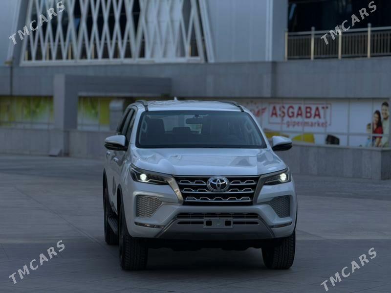 Toyota Fortuner 2025 - 600 000 TMT - Aşgabat - img 2