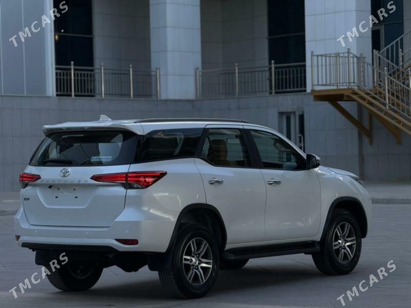 Toyota Fortuner 2025 - 600 000 TMT - Aşgabat - img 3