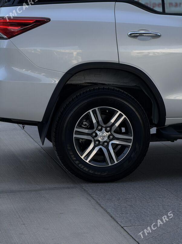 Toyota Fortuner 2025 - 600 000 TMT - Aşgabat - img 4