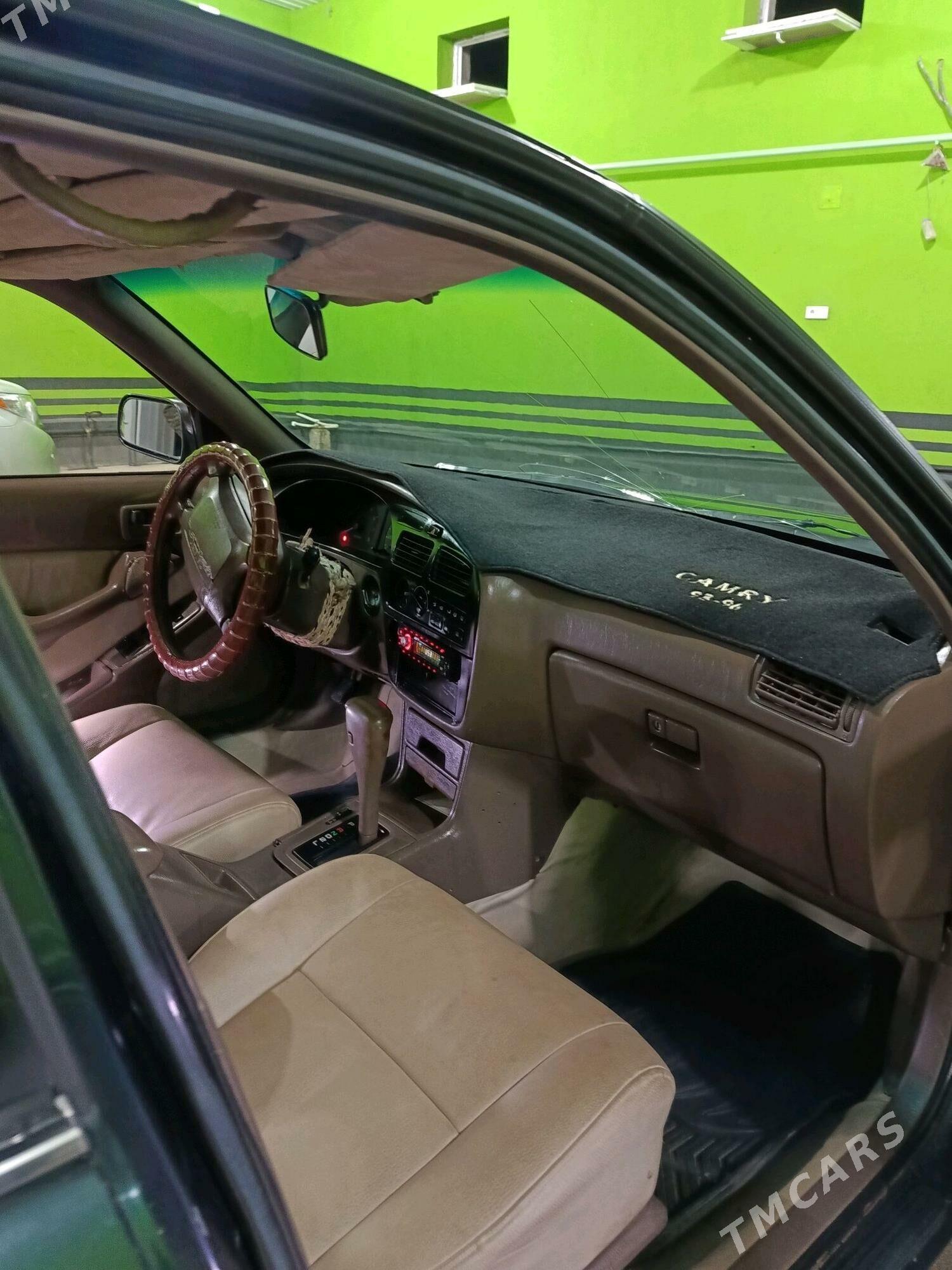 Toyota Camry 1993 - 95 000 TMT - Gubadag - img 10