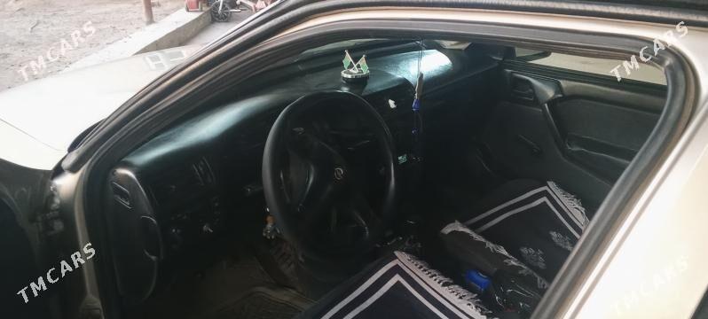 Opel Vectra 1993 - 35 000 TMT - Saýat - img 5