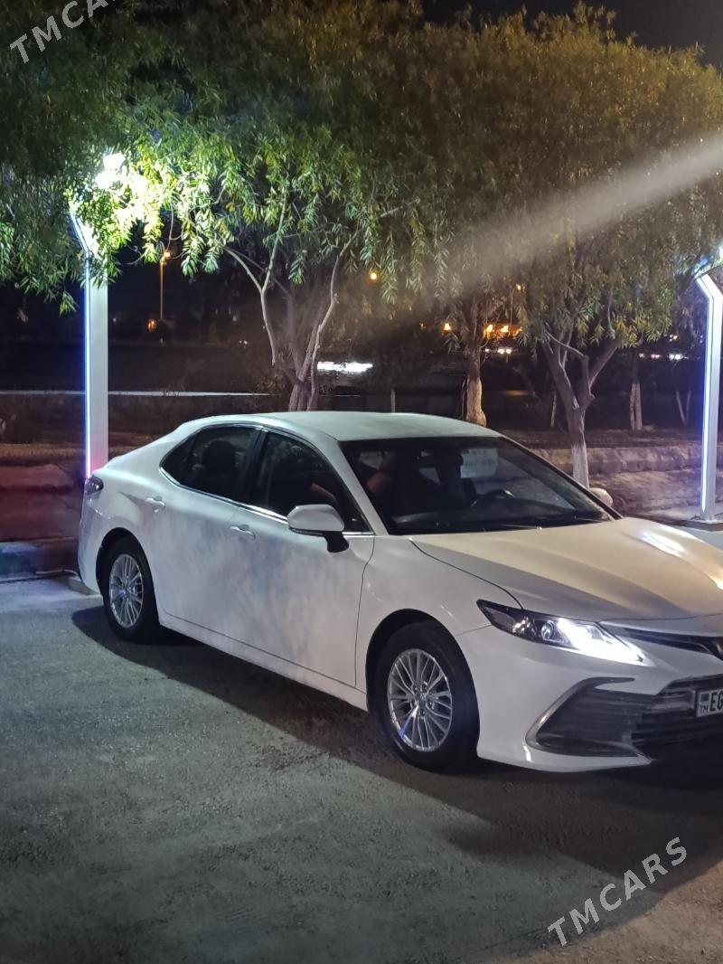 Toyota Camry 2022 - 270 000 TMT - Aşgabat - img 2
