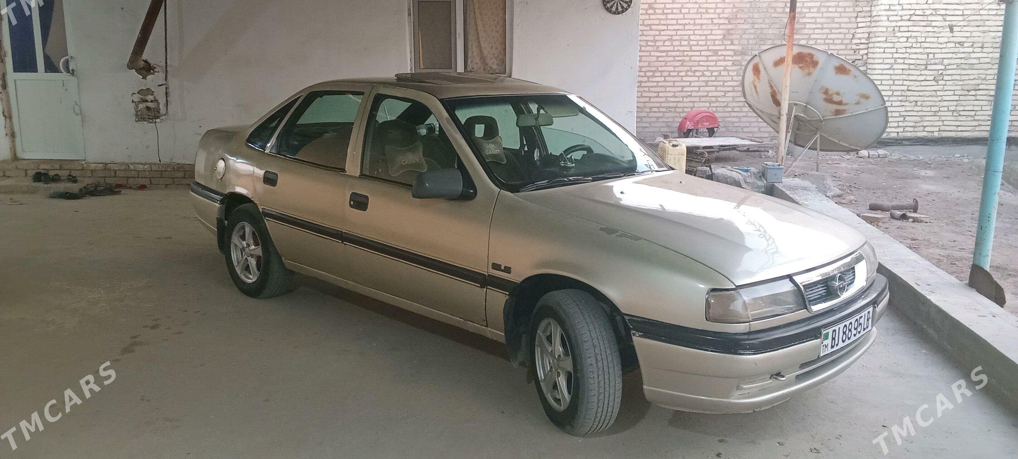 Opel Vectra 1993 - 35 000 TMT - Saýat - img 3