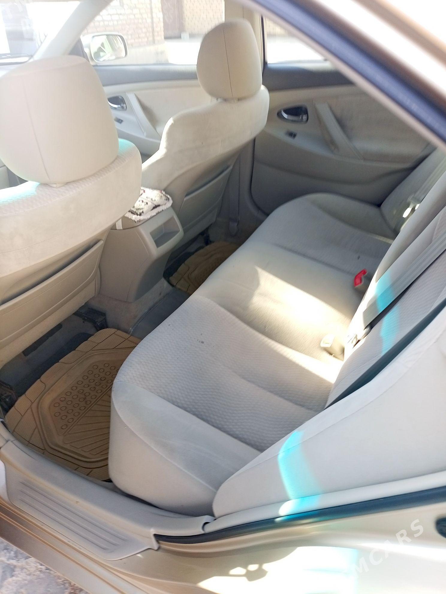 Toyota Camry 2011 - 177 000 TMT - Mary - img 8