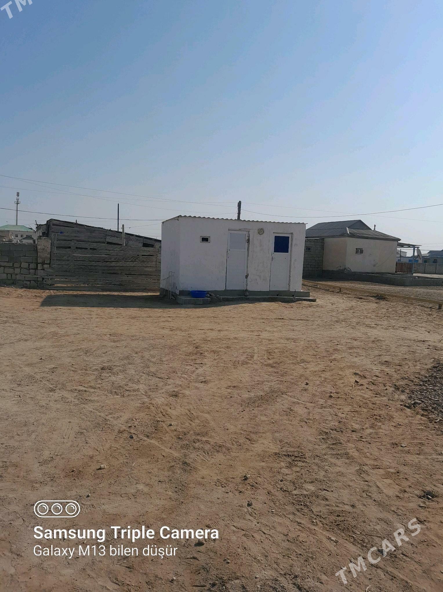 Satlyk jaý - Esenguly - img 4