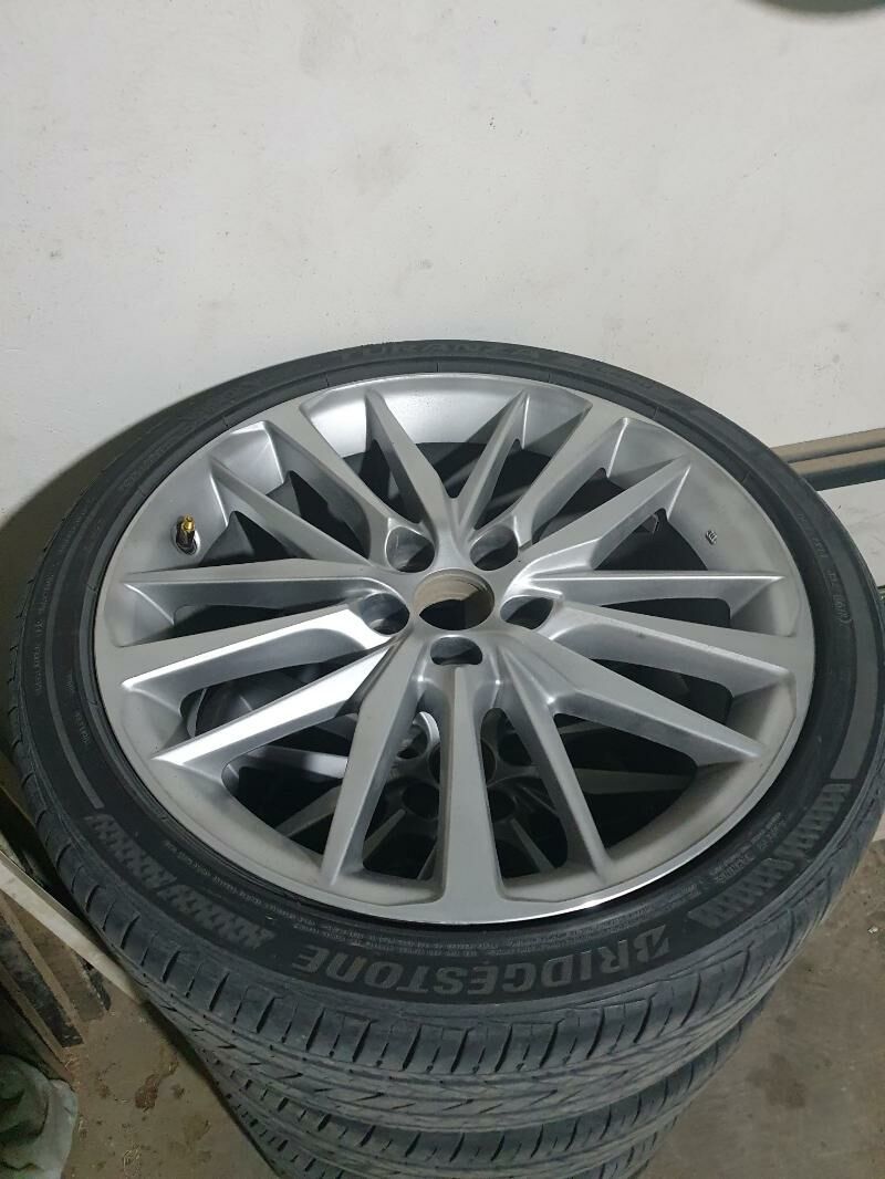 18 camry xse diska 3 500 TMT - Тязе заман - img 1