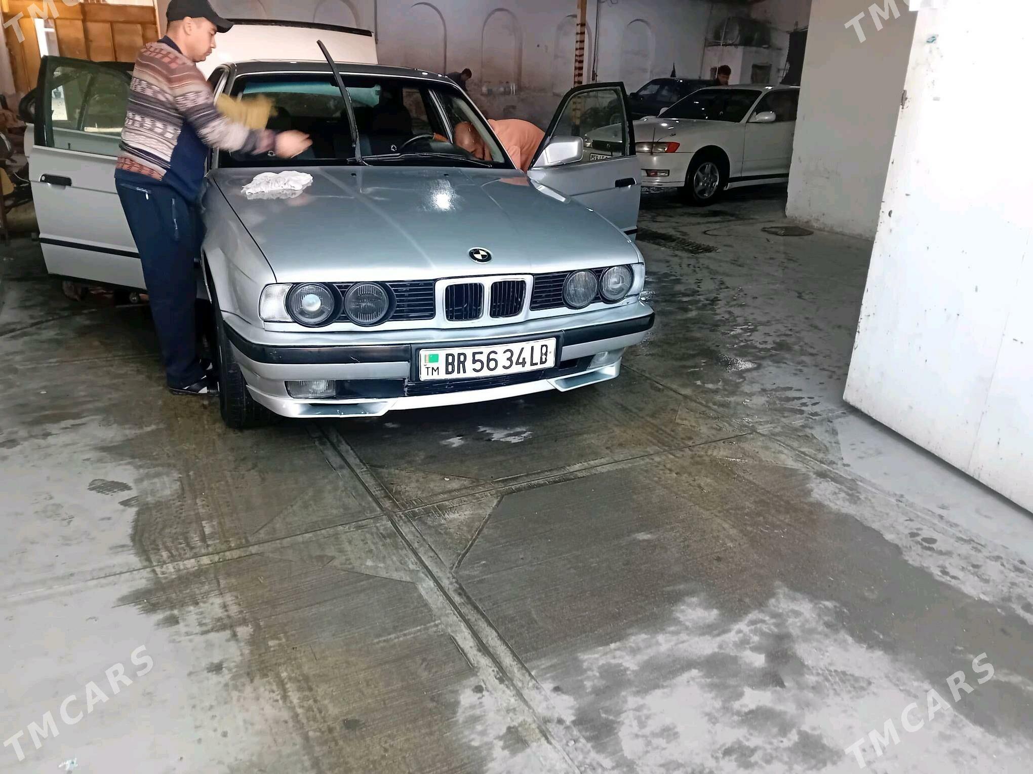 BMW 525 1989 - 46 000 TMT - Türkmenabat - img 3