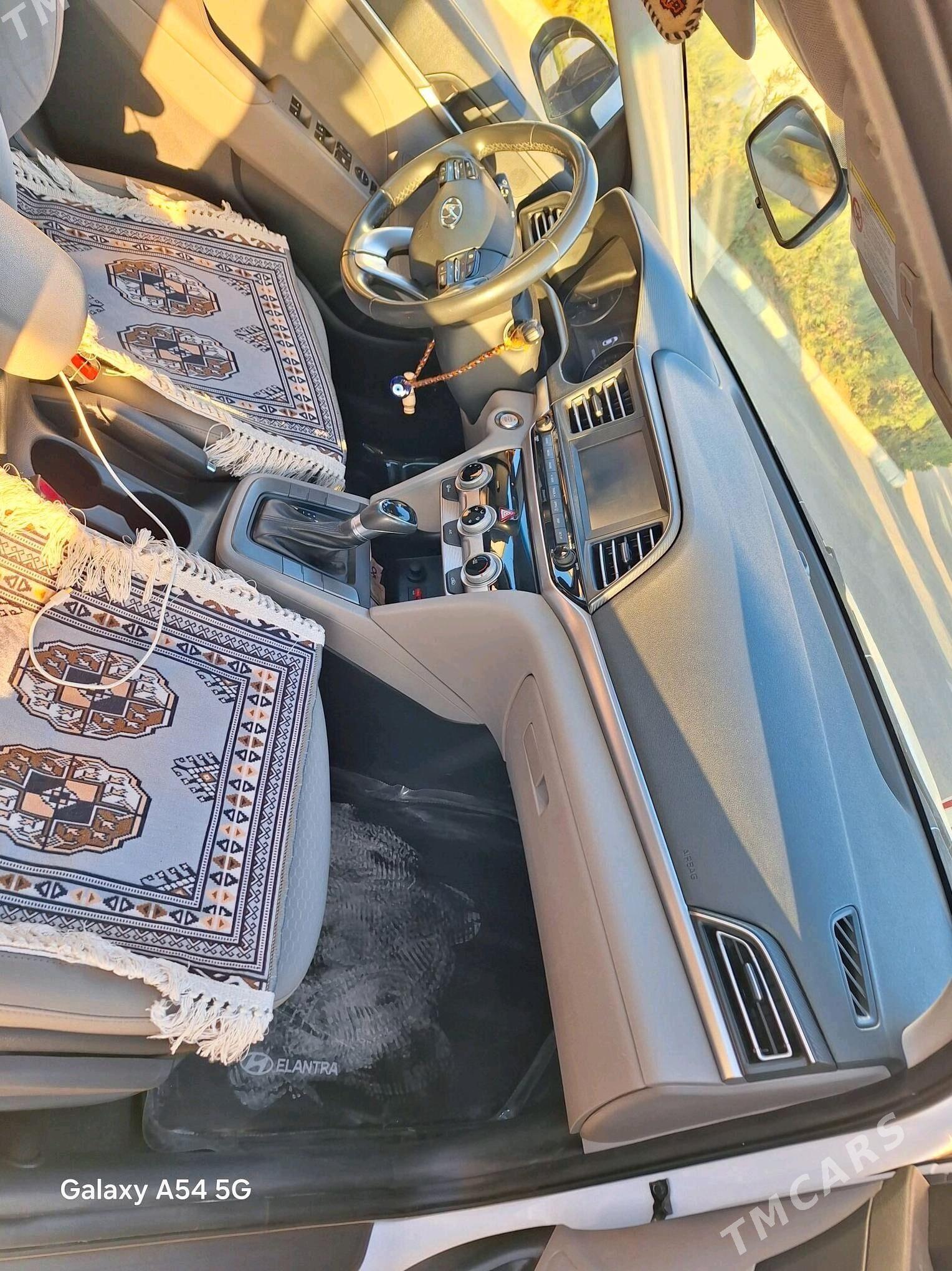 Hyundai Elantra 2020 - 245 000 TMT - Gökdepe - img 4