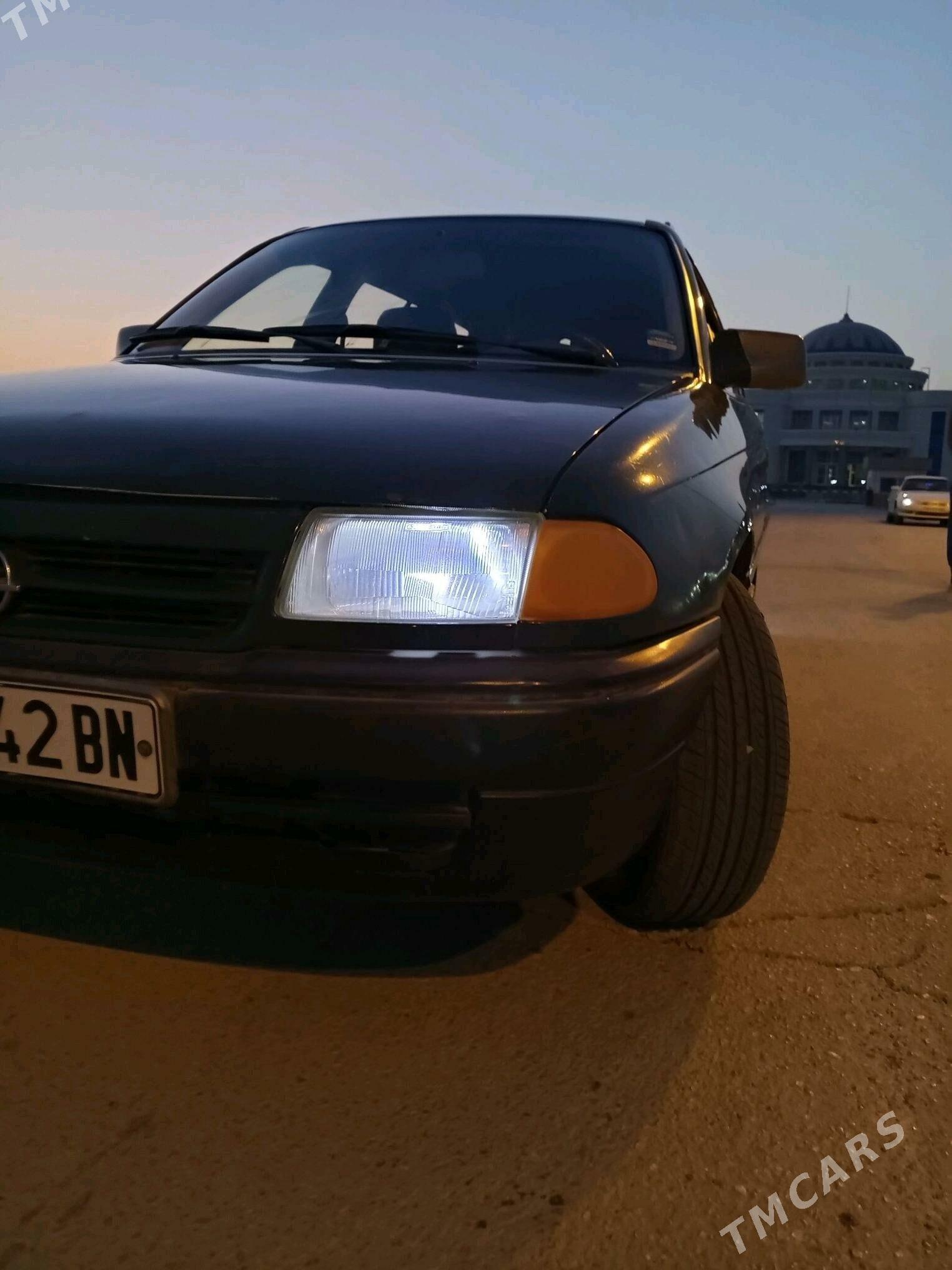 Opel Astra 1993 - 40 000 TMT - Bereket - img 1