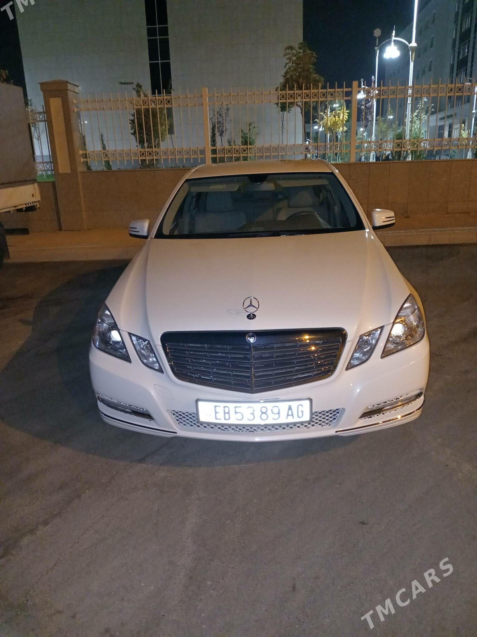 Mercedes-Benz E350 2011 - 305 000 TMT - Кëши - img 7