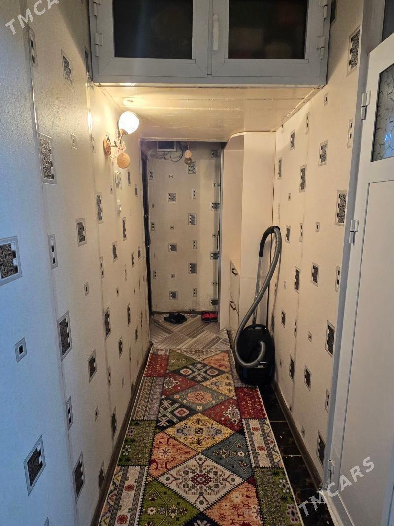 6 mkr 2 komnat - 6 мкр - img 2