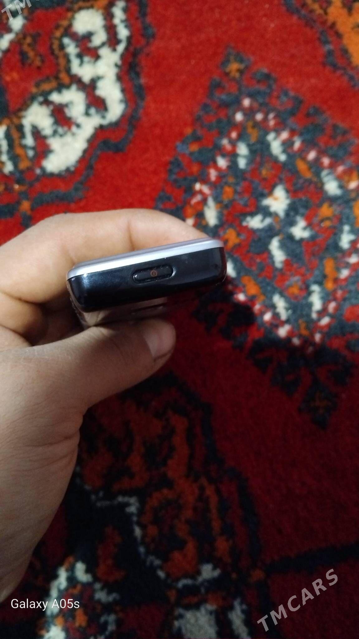 Nokia 6300 - Mary - img 6