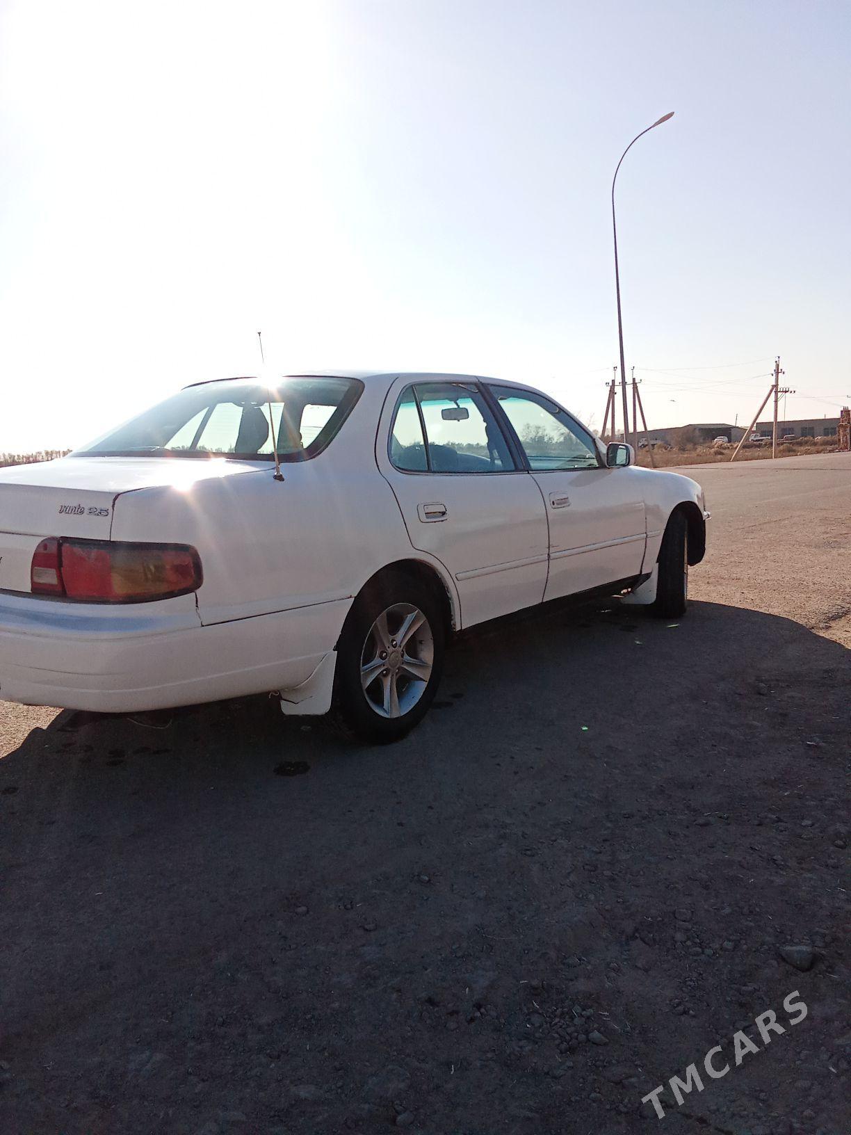 Toyota Camry 1995 - 60 000 TMT - Boldumsaz - img 5