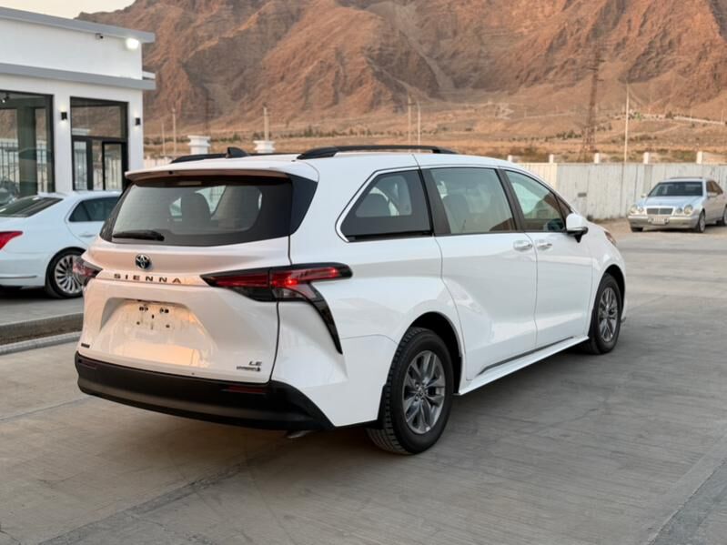 Toyota Sienna 2021 - 500 000 TMT - Balkanabat - img 6