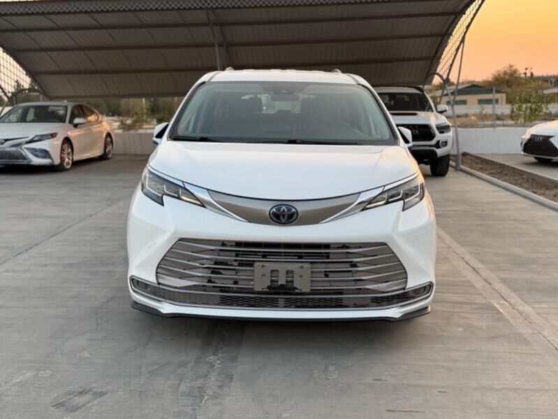 Toyota Sienna 2021 - 500 000 TMT - Balkanabat - img 2