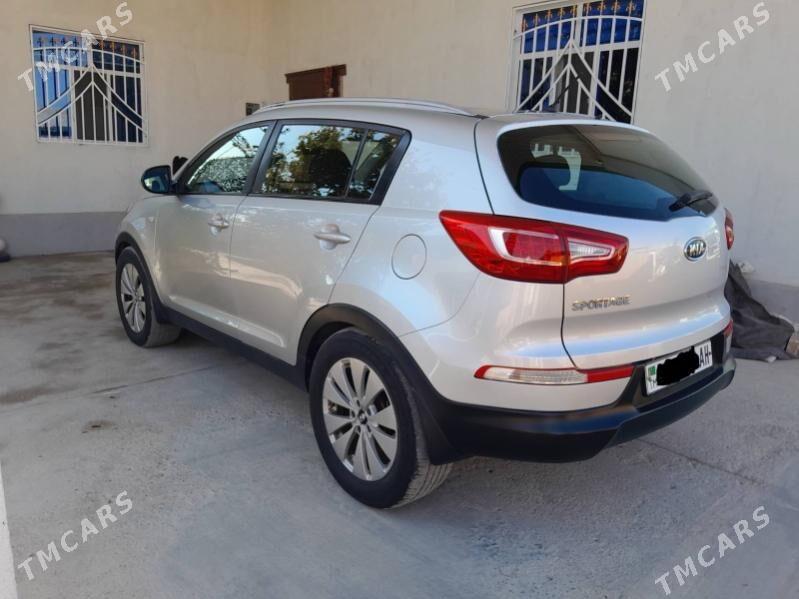 Kia Sportage 2011 - 205 000 TMT - Анев - img 3