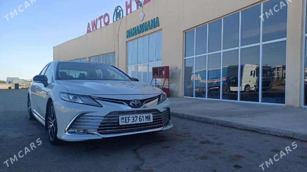 Toyota Camry 2023 - 420 000 TMT - Мары - img 2