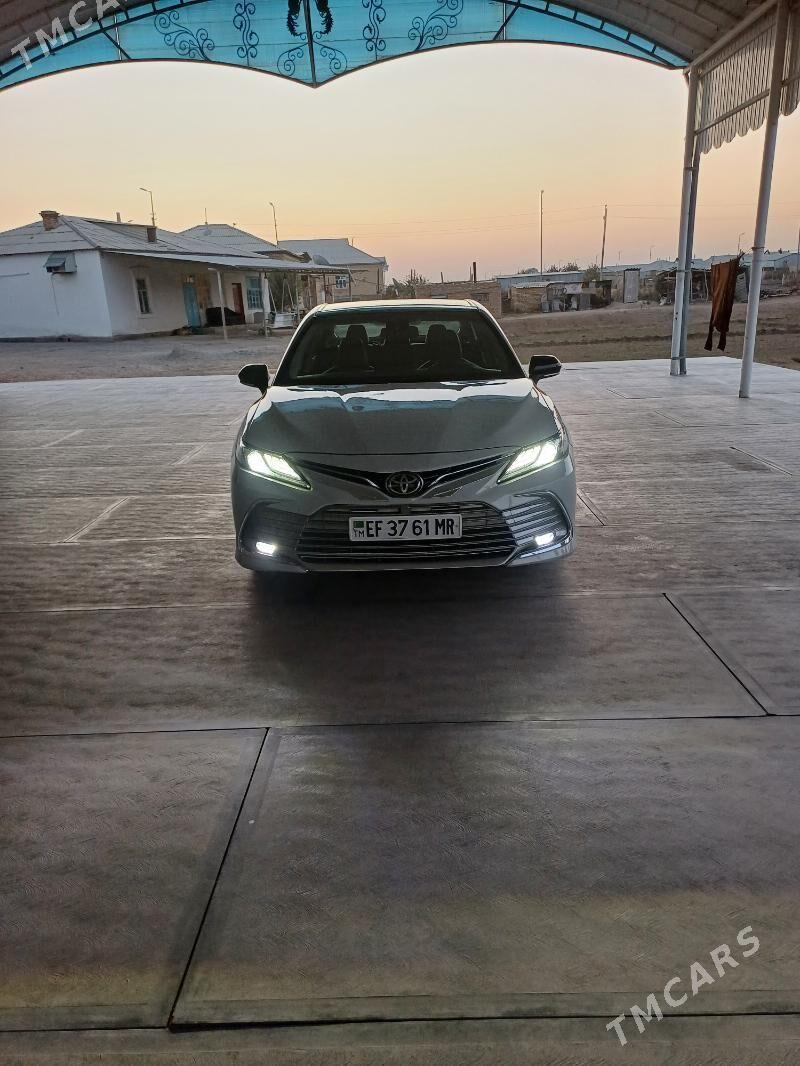 Toyota Camry 2023 - 420 000 TMT - Мары - img 8
