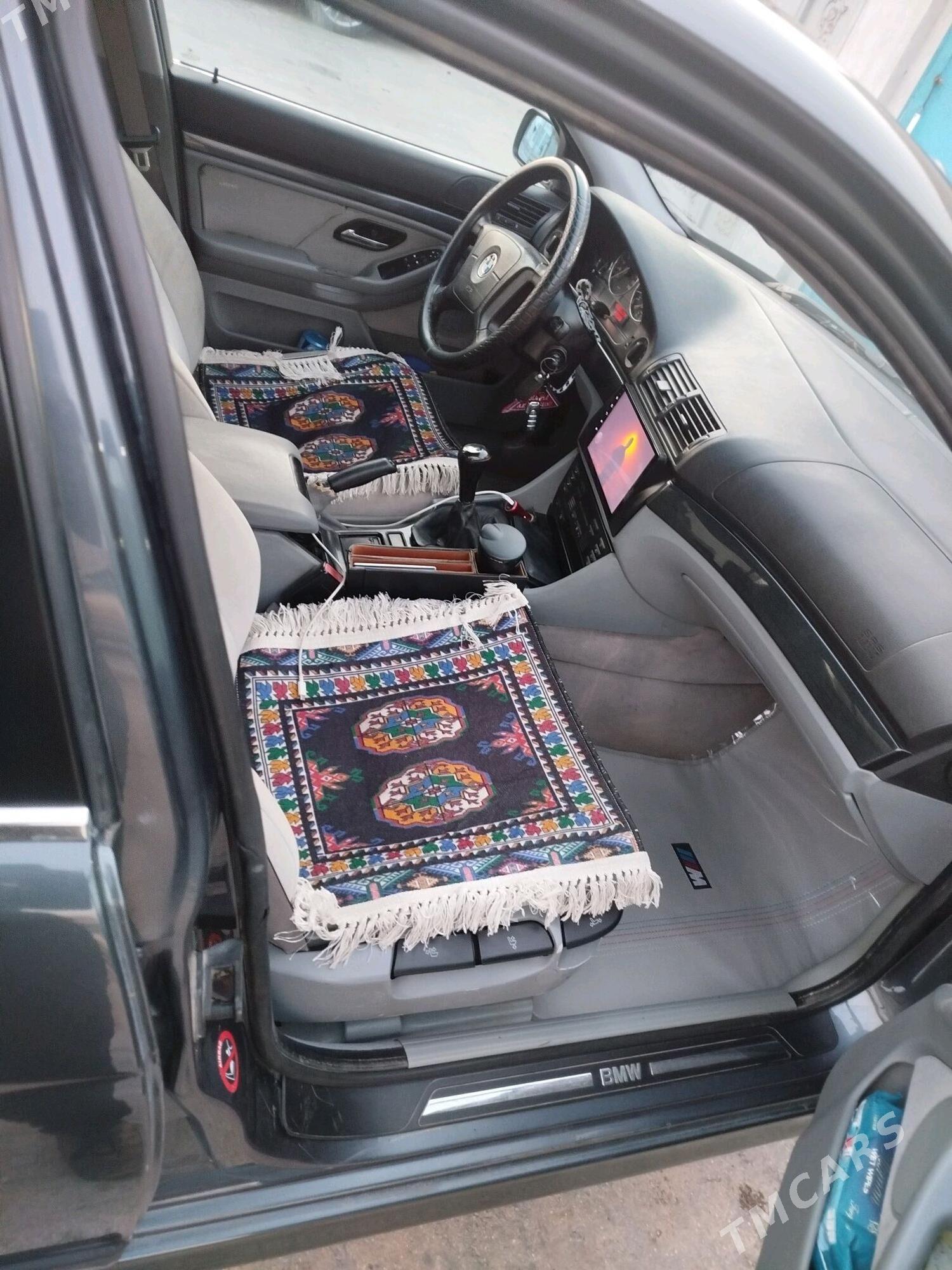 BMW E39 1997 - 95 000 TMT - Балканабат - img 2