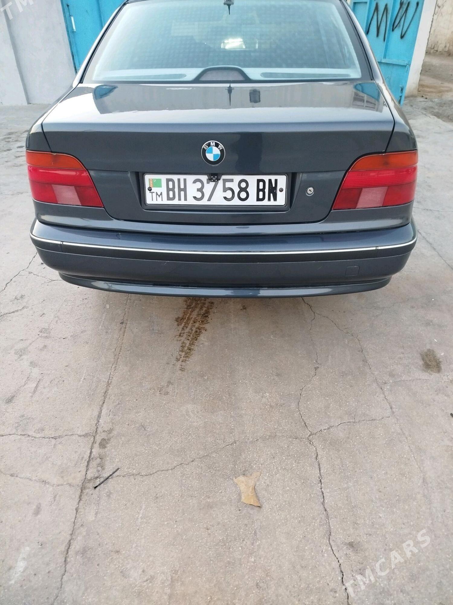 BMW E39 1997 - 95 000 TMT - Балканабат - img 1