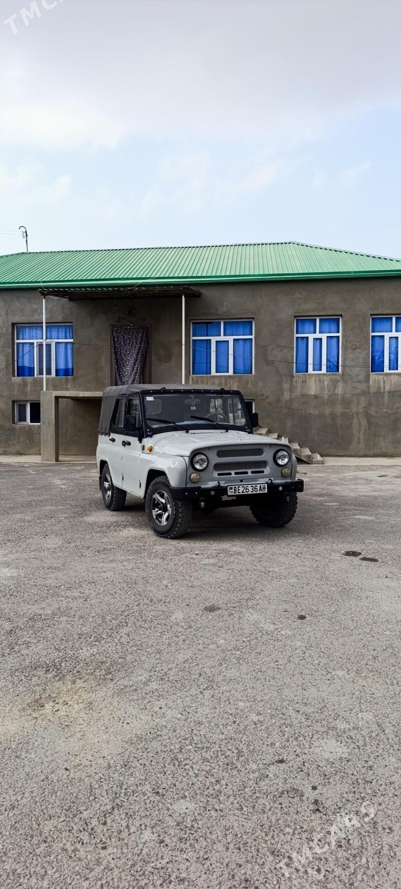 UAZ 469 2002 - 80 000 TMT - Bäherden - img 5