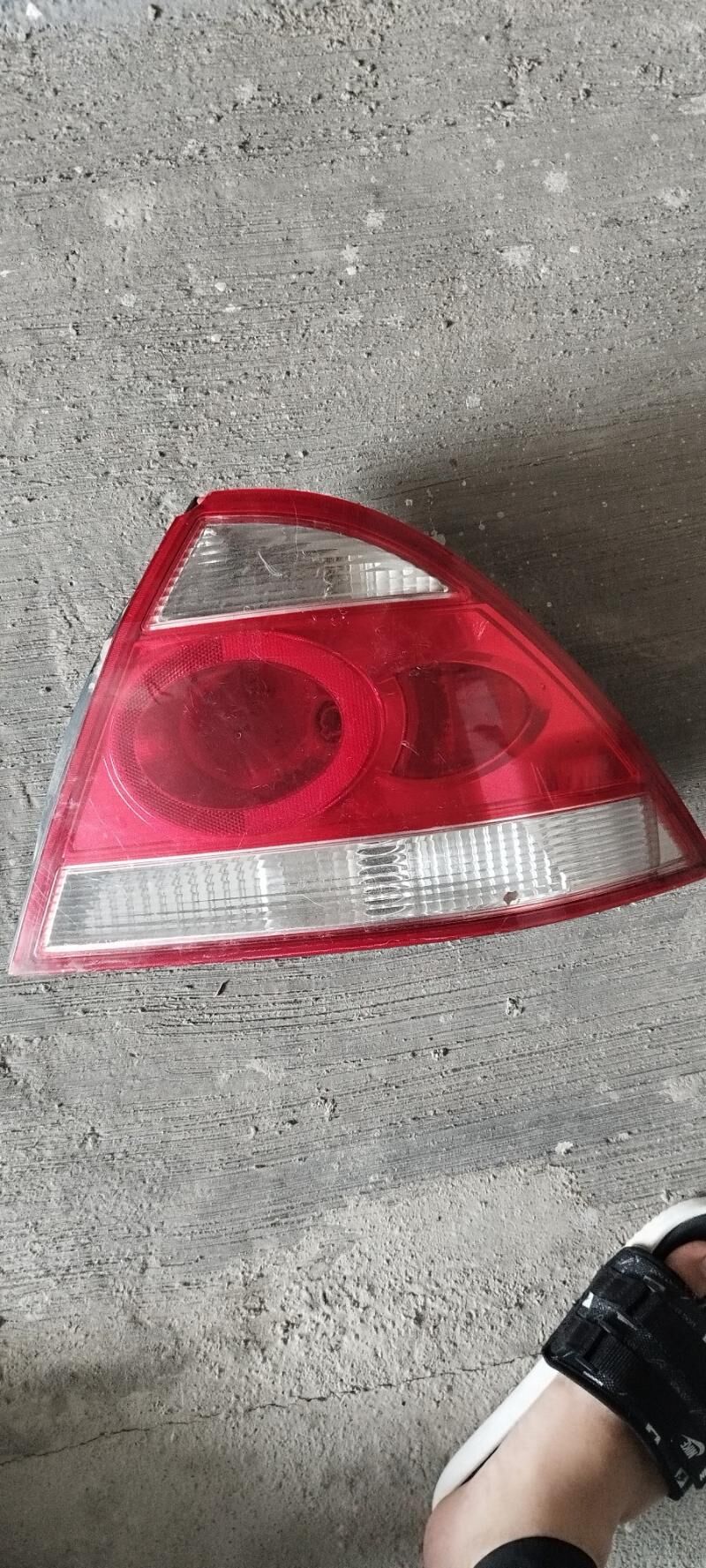 Nissan Sunny stop çyra 370 TMT - Хитровка - img 1