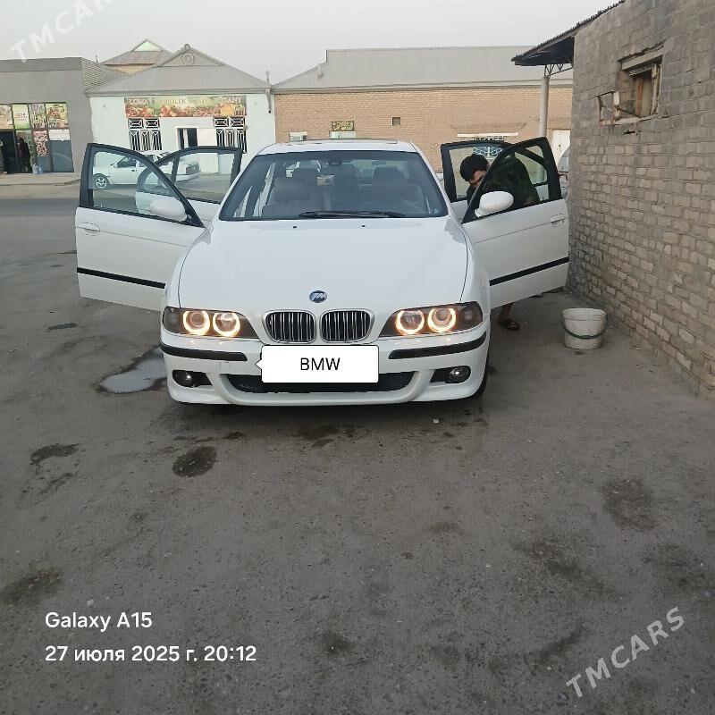 BMW E39 2002 - 130 000 TMT - Mary - img 4