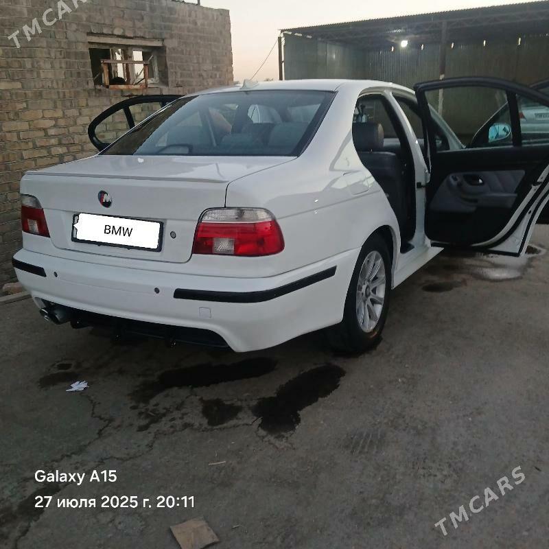 BMW E39 2002 - 130 000 TMT - Mary - img 3