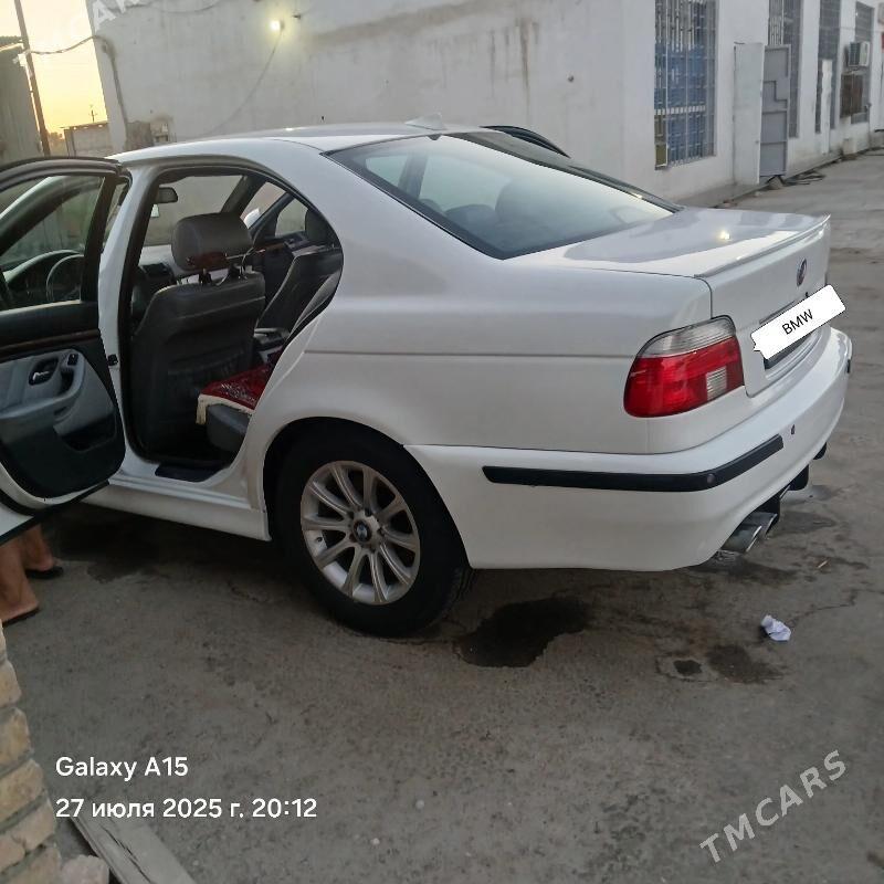 BMW E39 2002 - 130 000 TMT - Mary - img 5