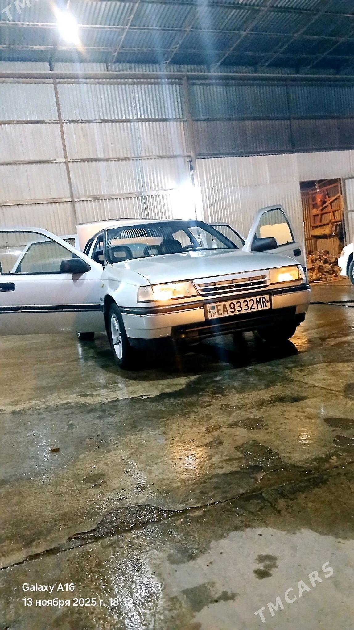 Opel Vectra 1989 - 34 000 TMT - Mary - img 6