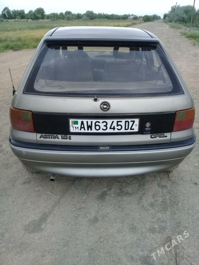 Opel Astra 1993 - 30 000 TMT - Köneürgenç - img 3
