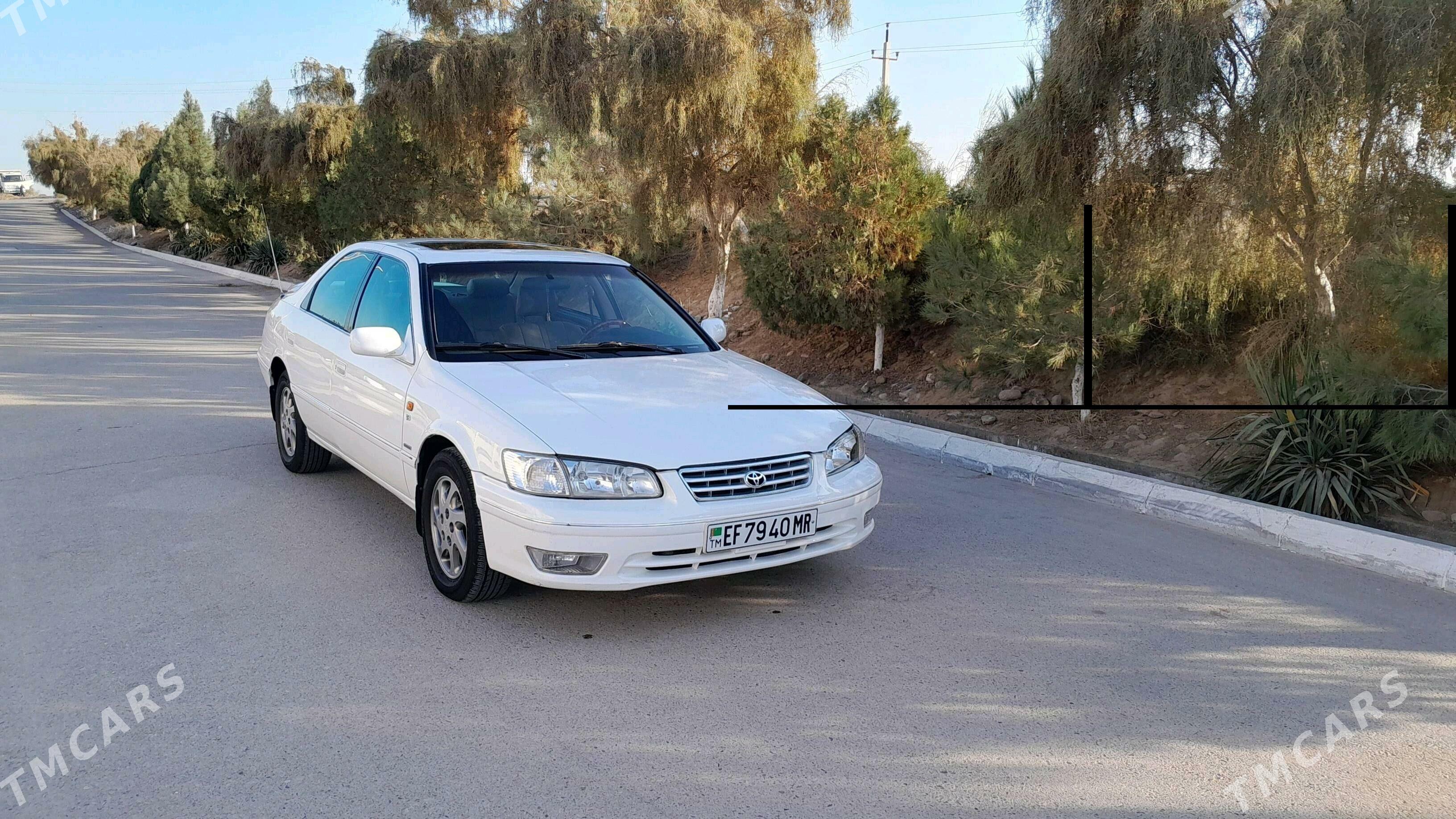 Toyota Camry 1998 - 160 000 TMT - Ёлётен - img 1