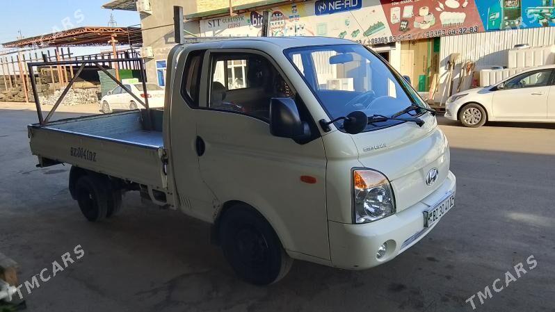 Kia Bongo 2011 - 150 000 TMT - Daşoguz - img 3