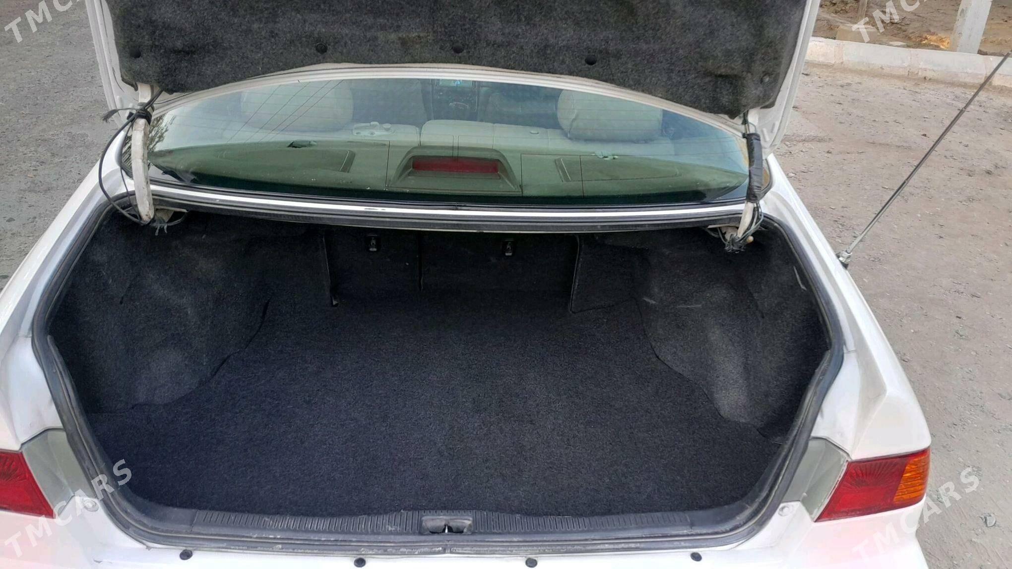 Toyota Camry 1998 - 160 000 TMT - Ёлётен - img 10