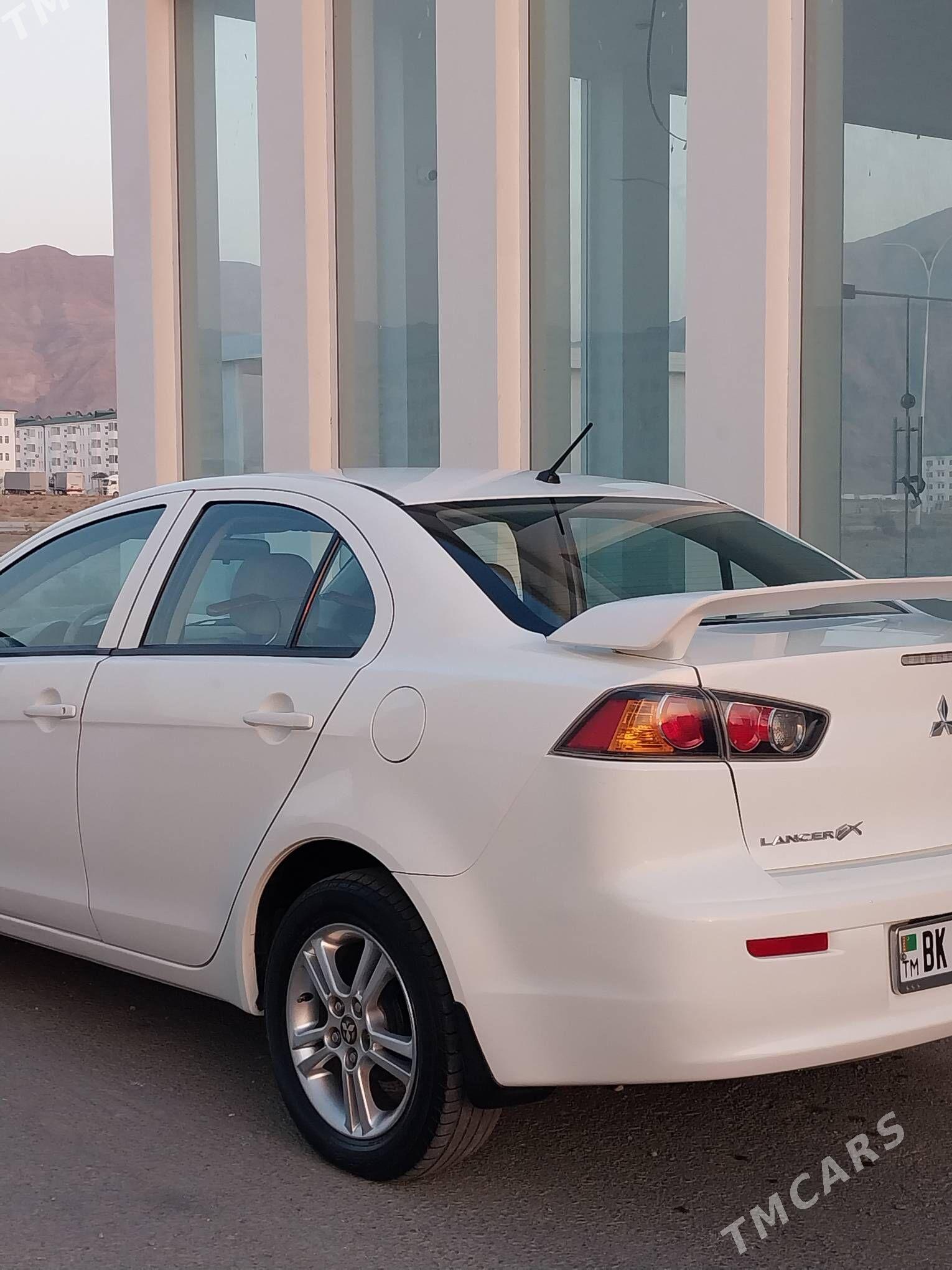 Mitsubishi Lanser 2014 - 130 000 TMT - Balkanabat - img 2