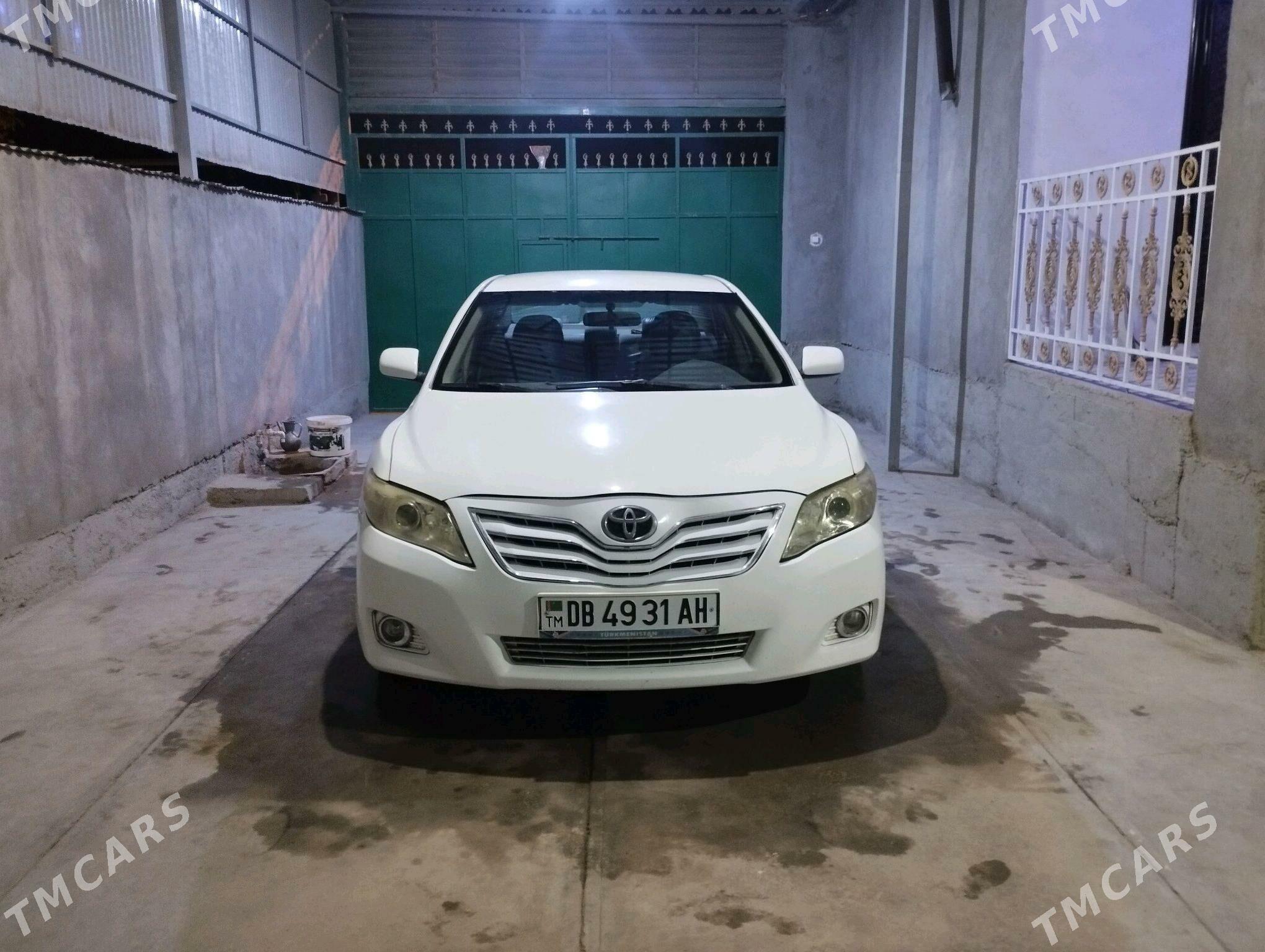 Toyota Camry 2007 - 140 000 TMT - Теджен - img 1
