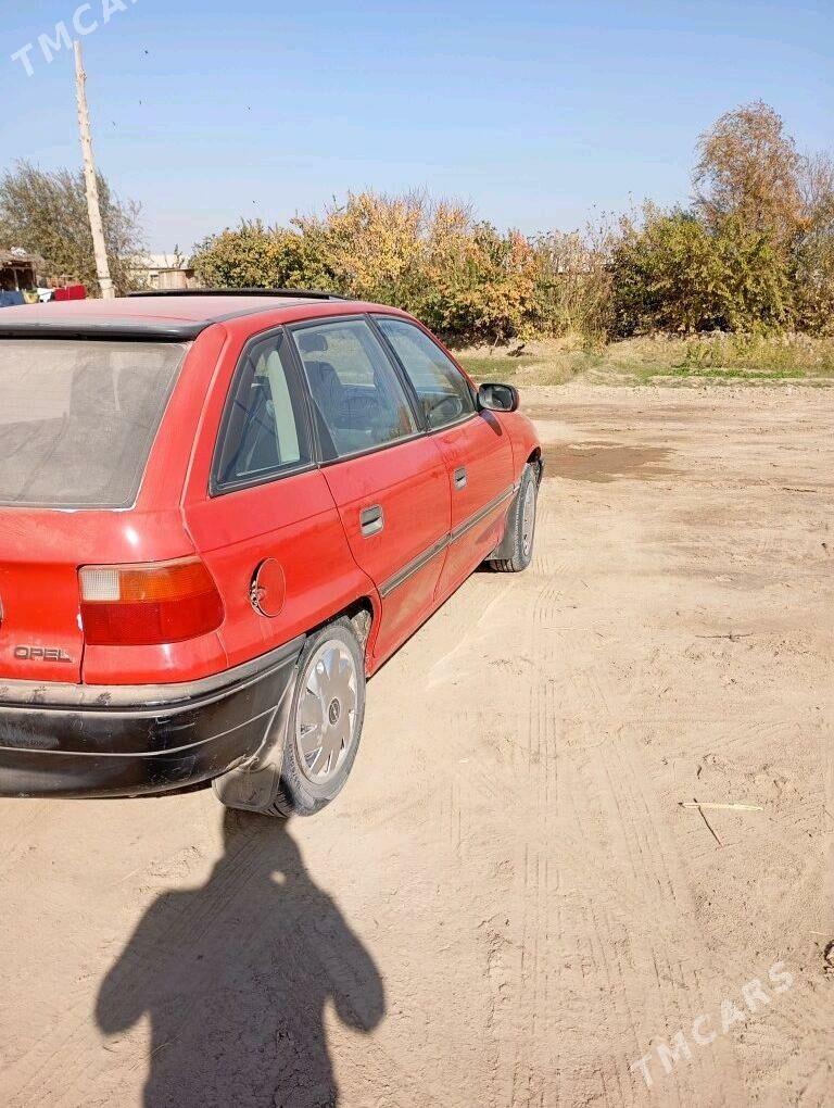 Opel Astra 1994 - 38 000 TMT - Мары - img 3