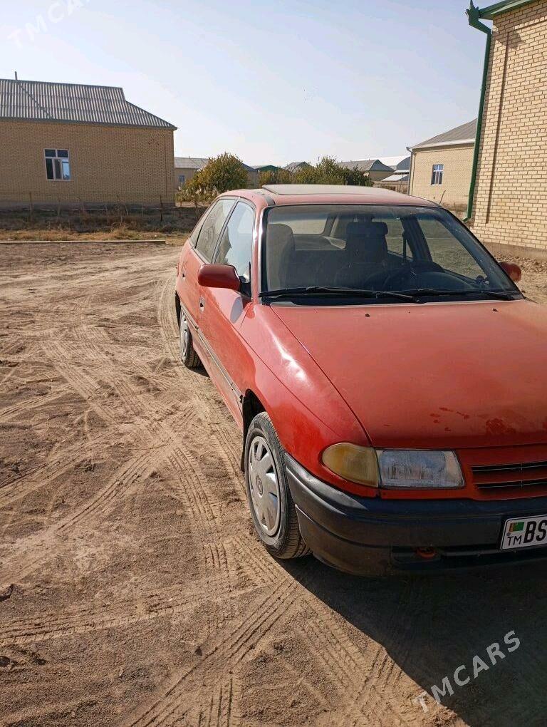 Opel Astra 1994 - 38 000 TMT - Мары - img 1