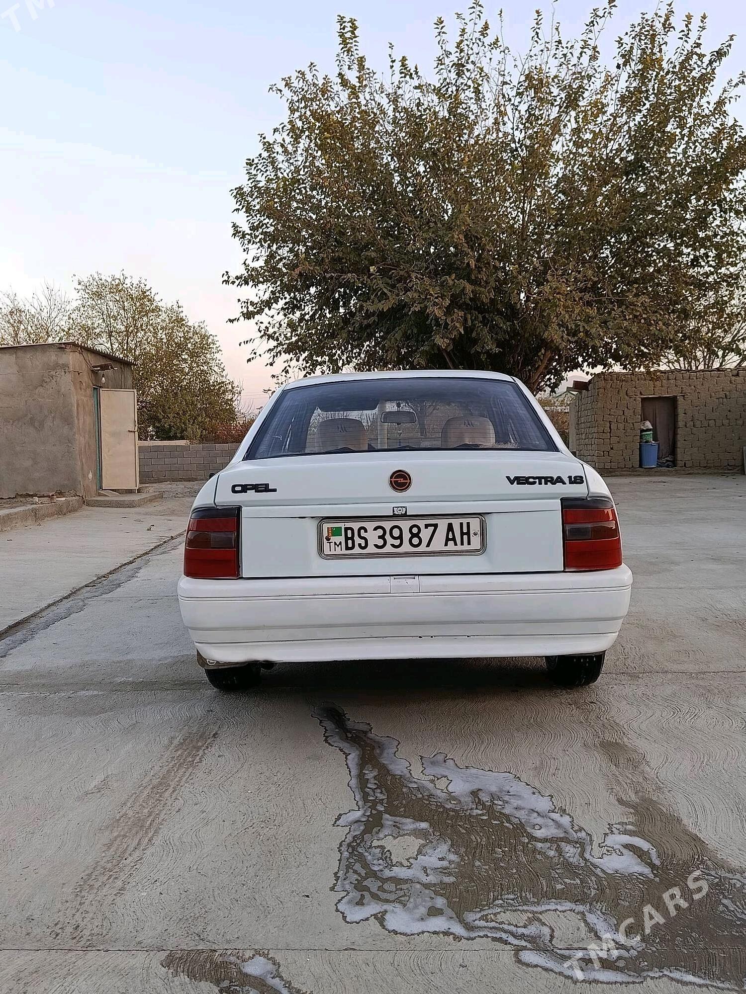 Opel Vectra 1991 - 32 000 TMT - Бахарден - img 5
