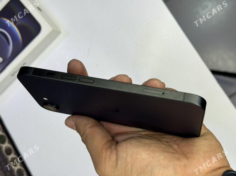 iPhone 16e 128gb - Mary - img 4