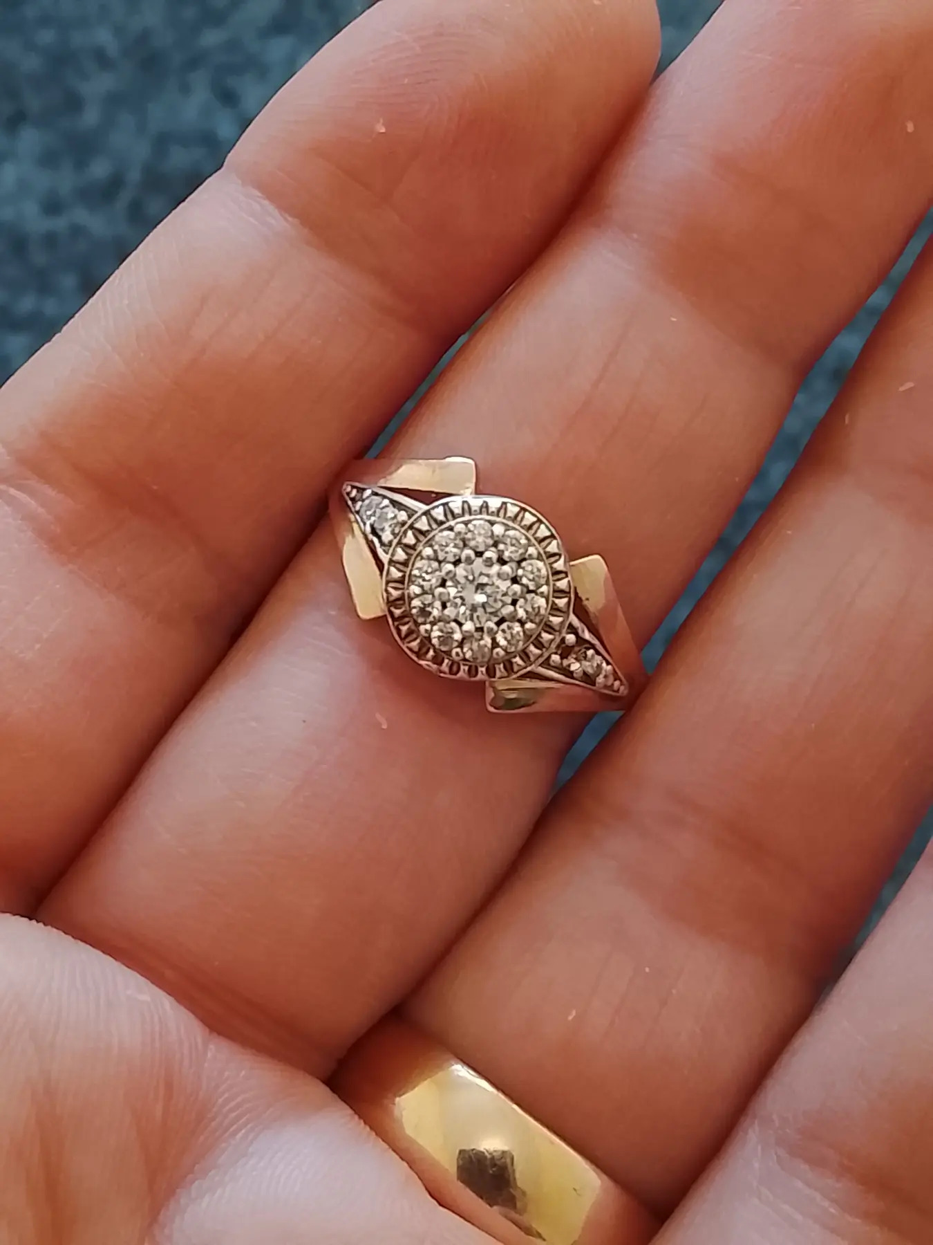 Gyzyl yuzik - Aşgabat - img 3