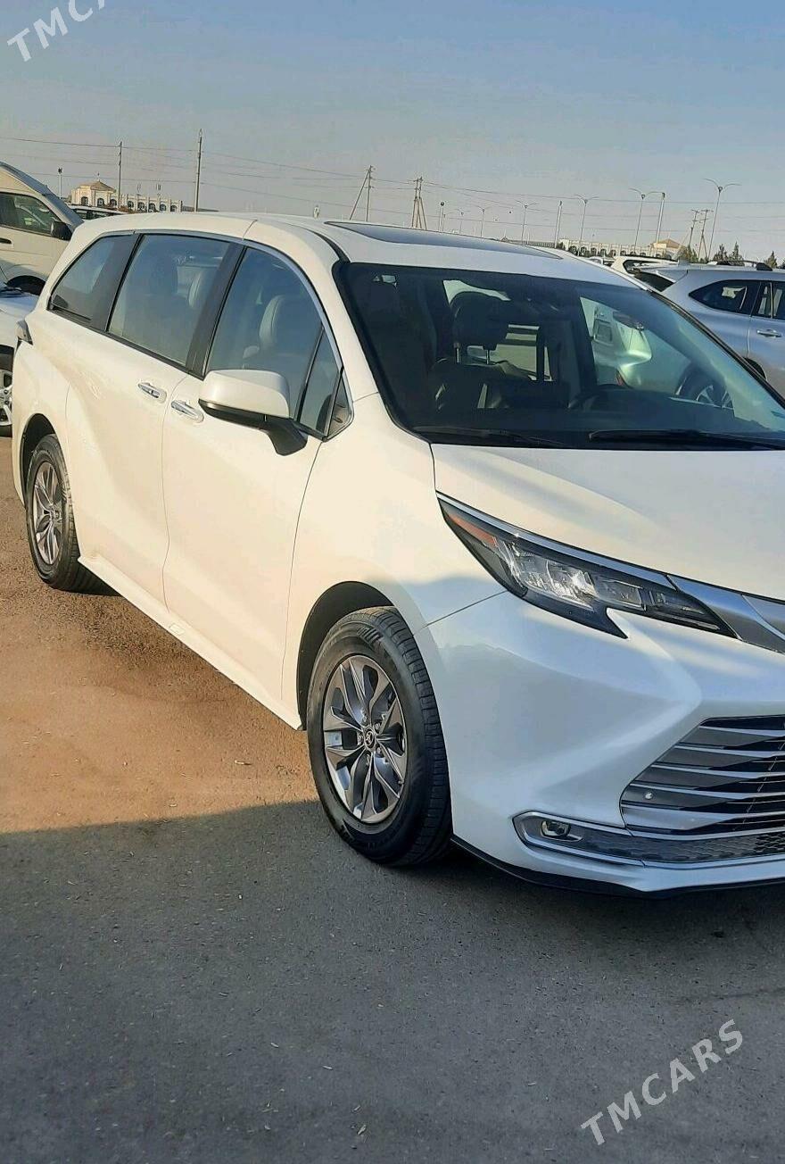 Toyota Sienna 2022 - 510 000 TMT - Ашхабад - img 2