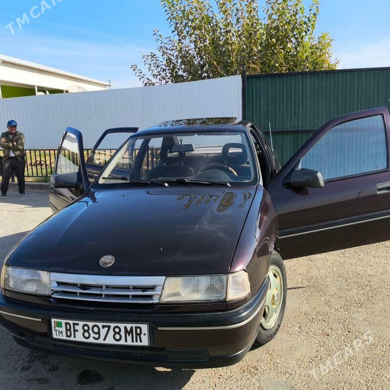 Opel Vectra 1991 - 36 000 TMT - Murgap - img 2
