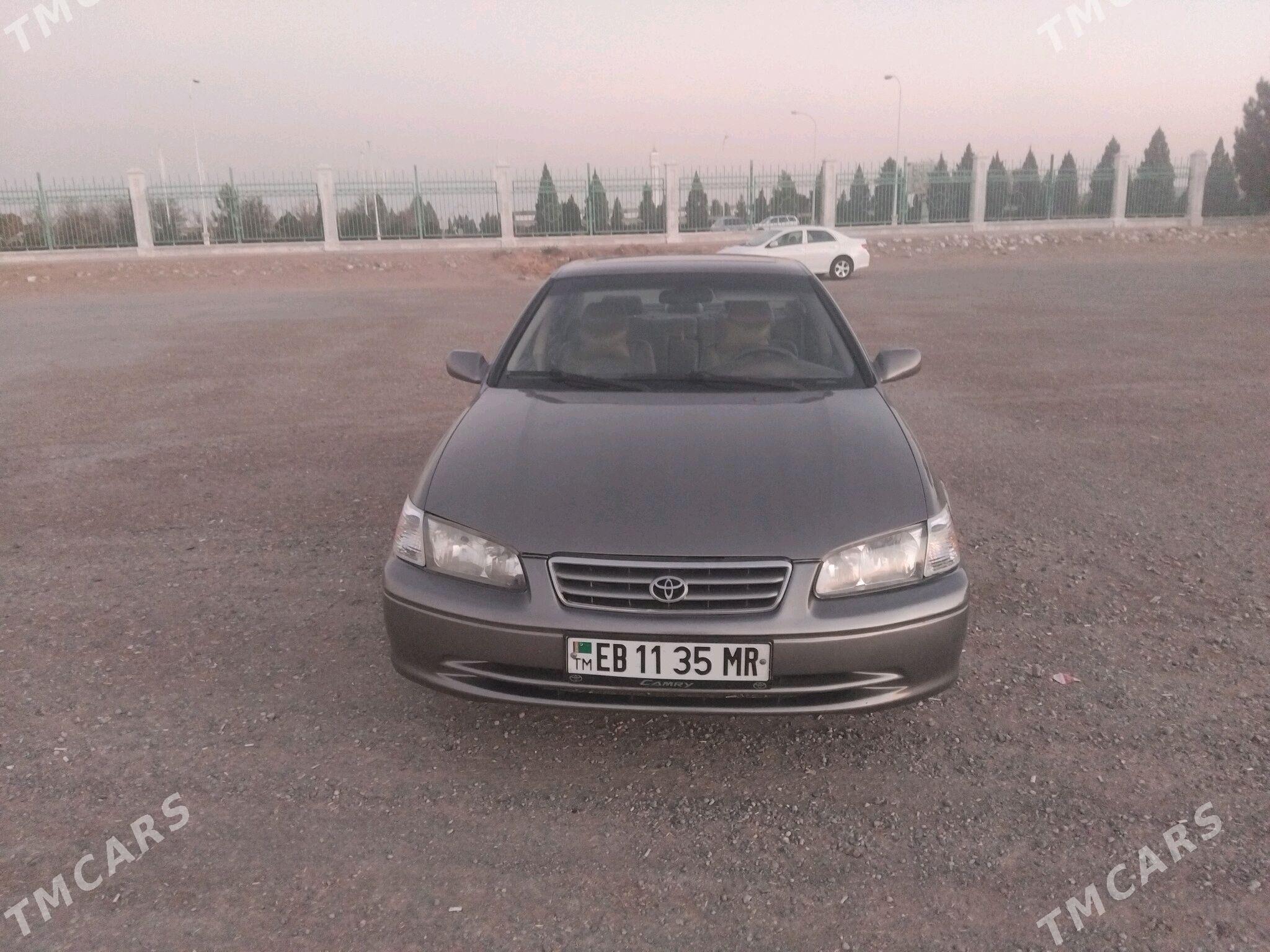 Toyota Camry 1998 - 135 000 TMT - Байрамали - img 4
