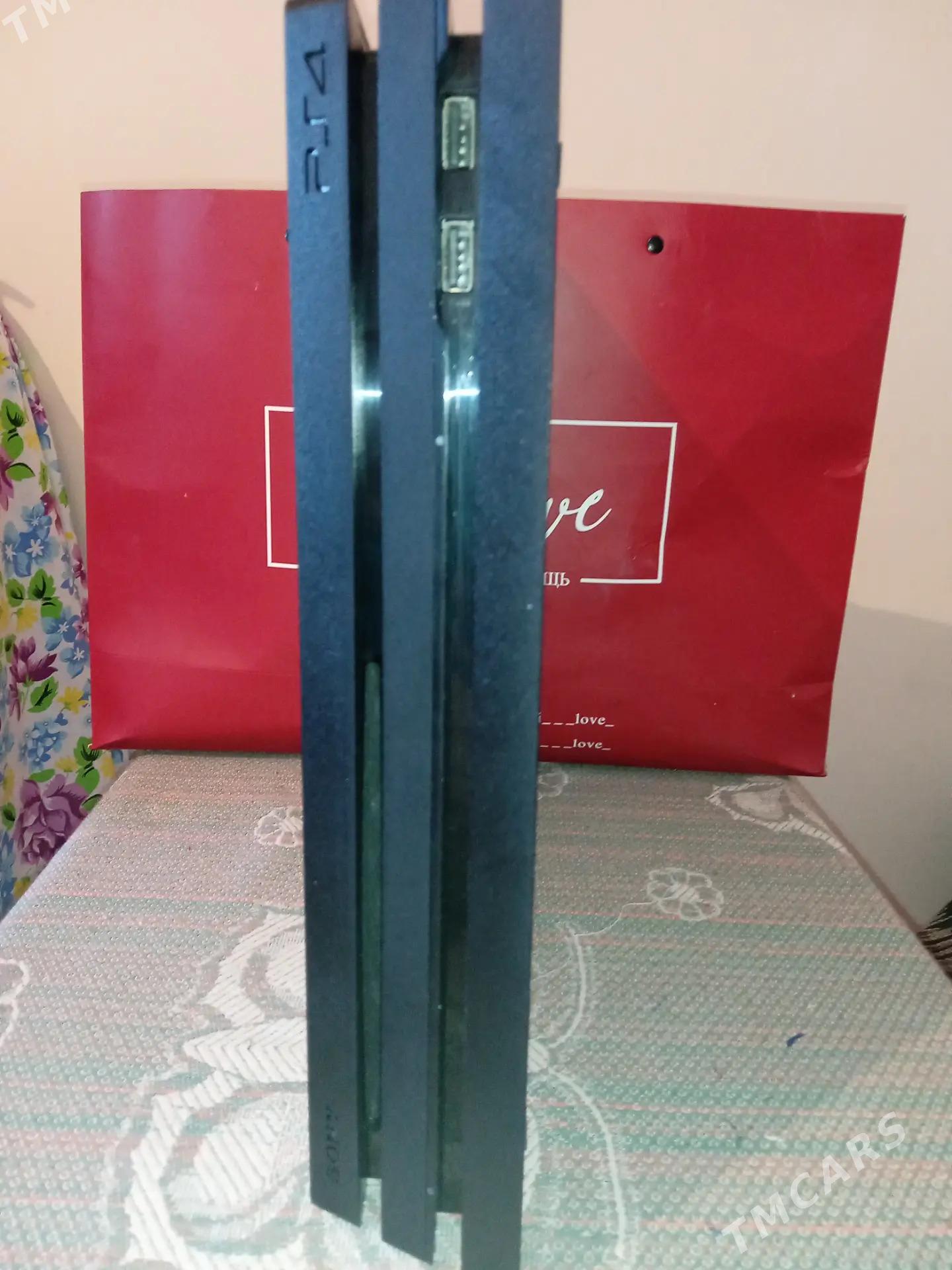 Plesdyeysin 4 Pro 11:00versya - Büzmeýin - img 2