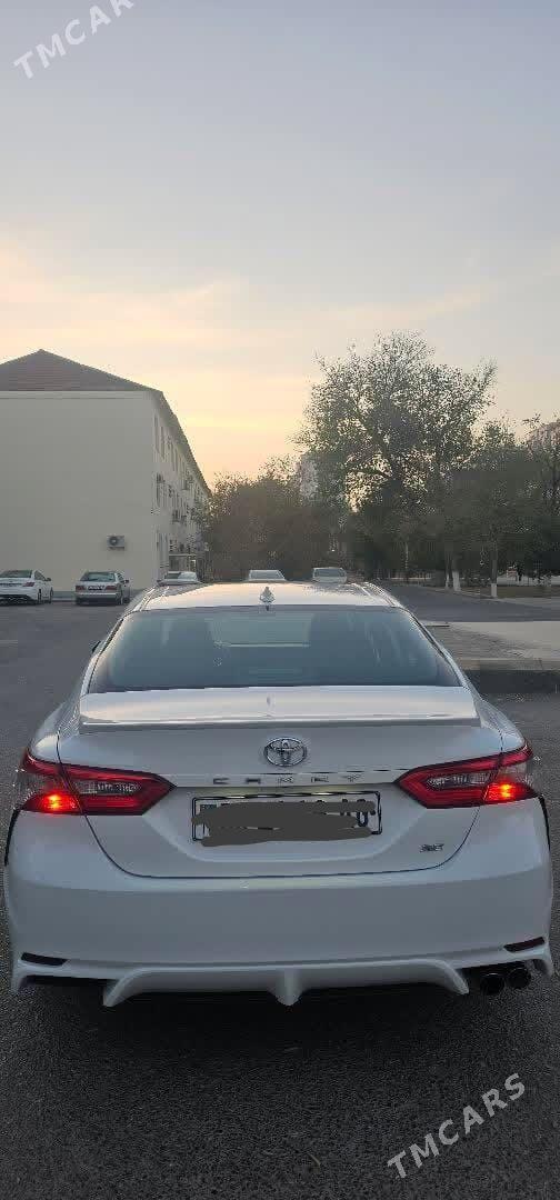 Toyota Camry 2018 - 300 000 TMT - 30 мкр - img 2