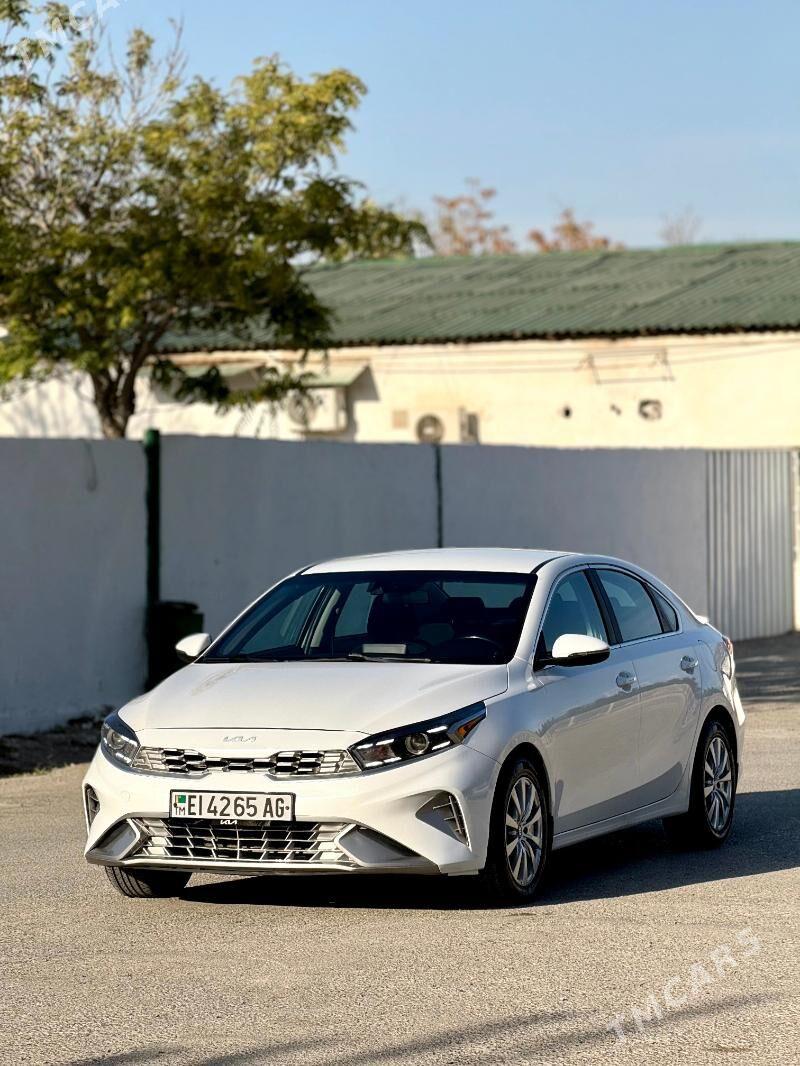Kia Forte 2022 - 235 000 TMT - Büzmeýin - img 1
