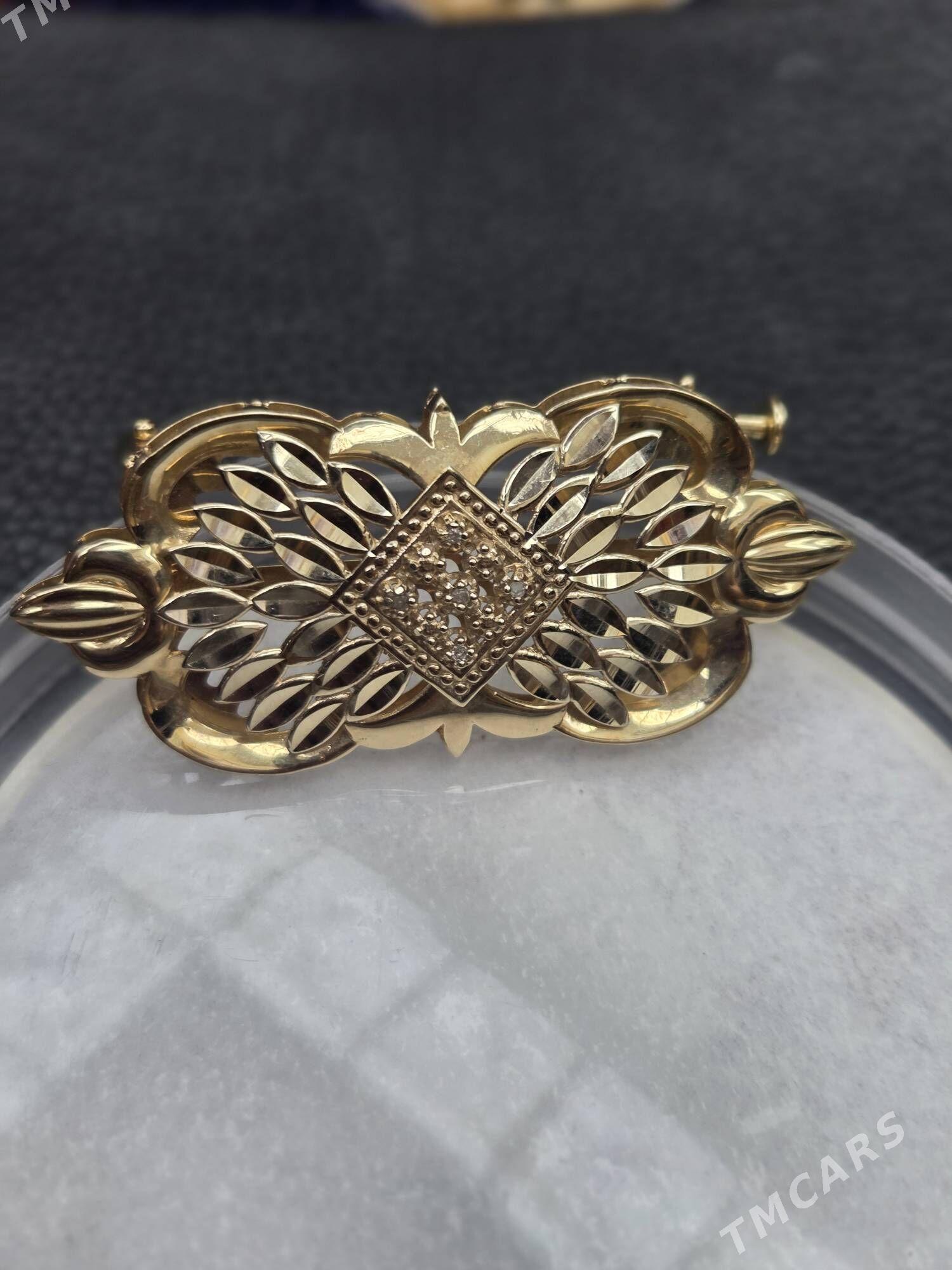 gyzyl brosgo - Moskowskiý köç. (10 ýyl abadançylyk şaýoly) - img 3